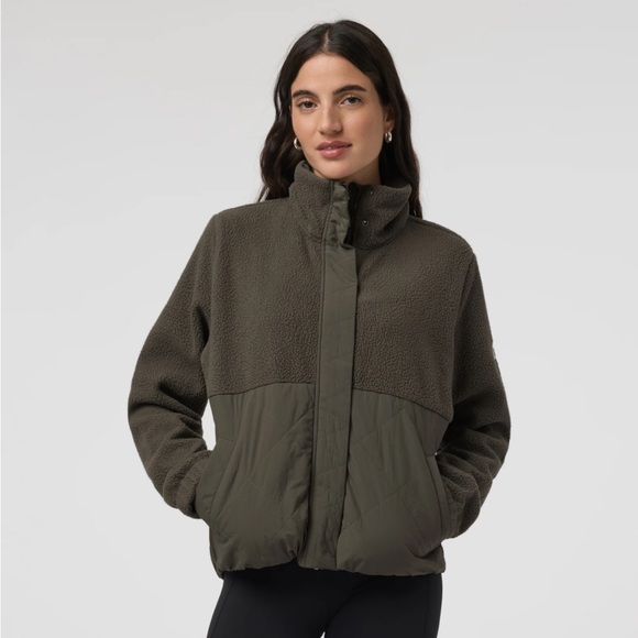 Vuori Jackets & Blazers - Vuori Highlands Sherpa jacket oregano size small